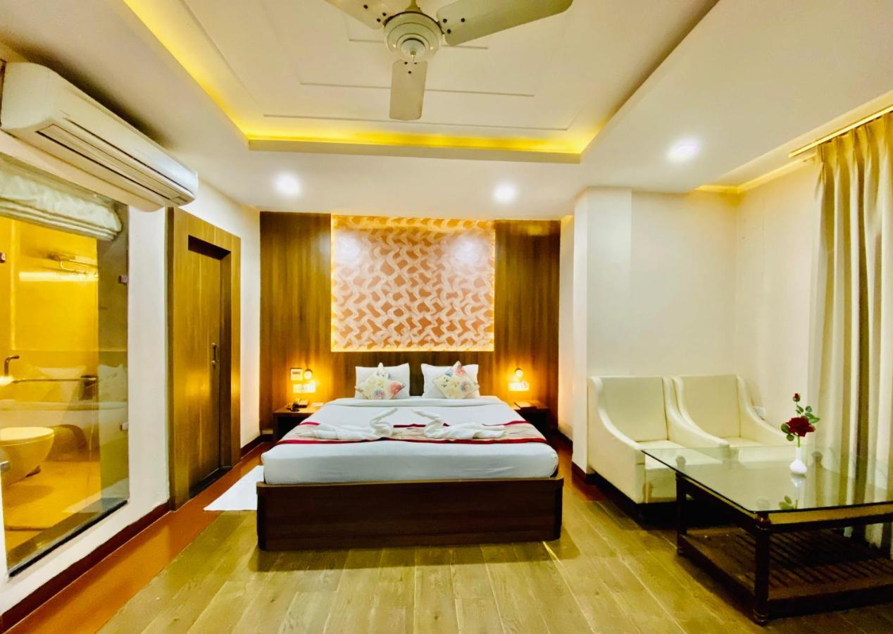 Hotel Ajay International Allahabad Luaran gambar