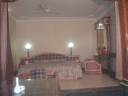 Hotel Ajay International Allahabad Bilik gambar