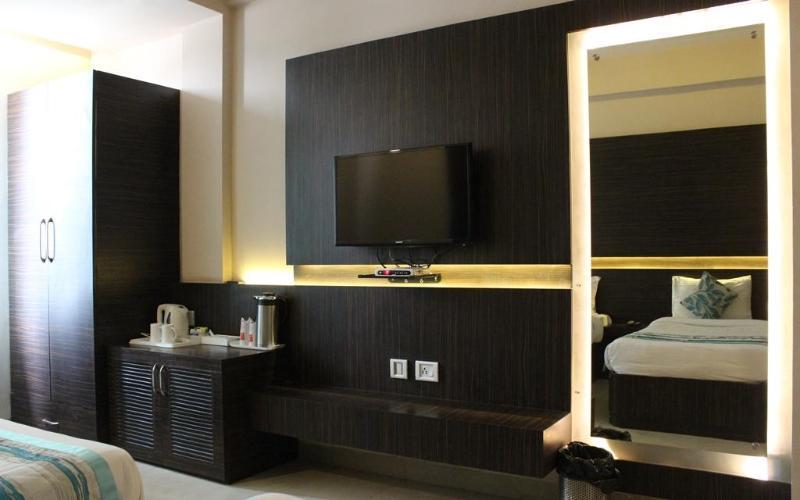 Hotel Ajay International Allahabad Luaran gambar