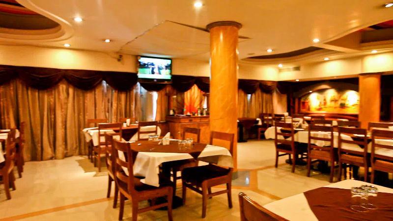 Hotel Ajay International Allahabad Luaran gambar